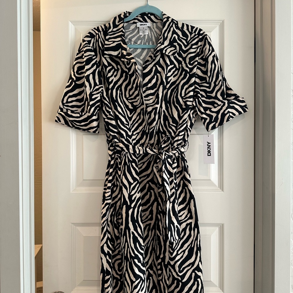 NWT DKNY XL Zebra Patterned Dress in Black and White